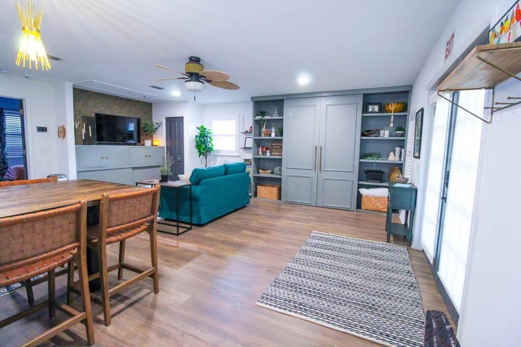 The Mini Moody - Luxurious Recently Renovated Close To & Downtown * St. Augustine